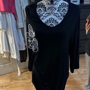 Lady Noiz Black and White Patterned Blouse